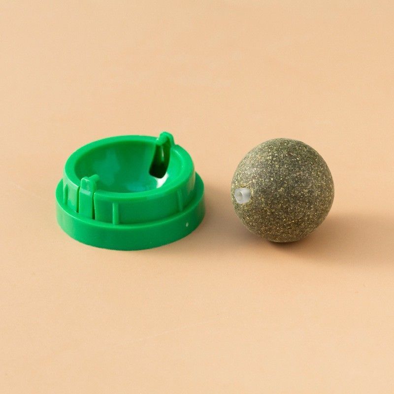 Boule à gratter mâcher installation