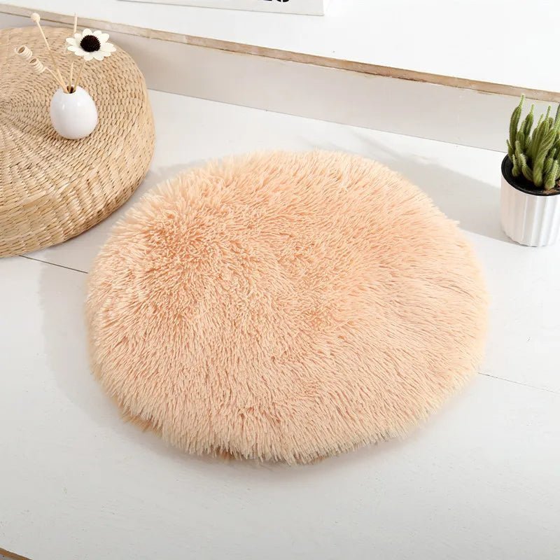 Coussin pour chat en peluche et rond beige