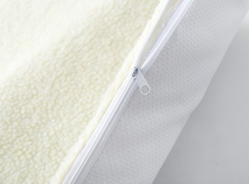 Coussin pour chat toison agneaux fermoir
