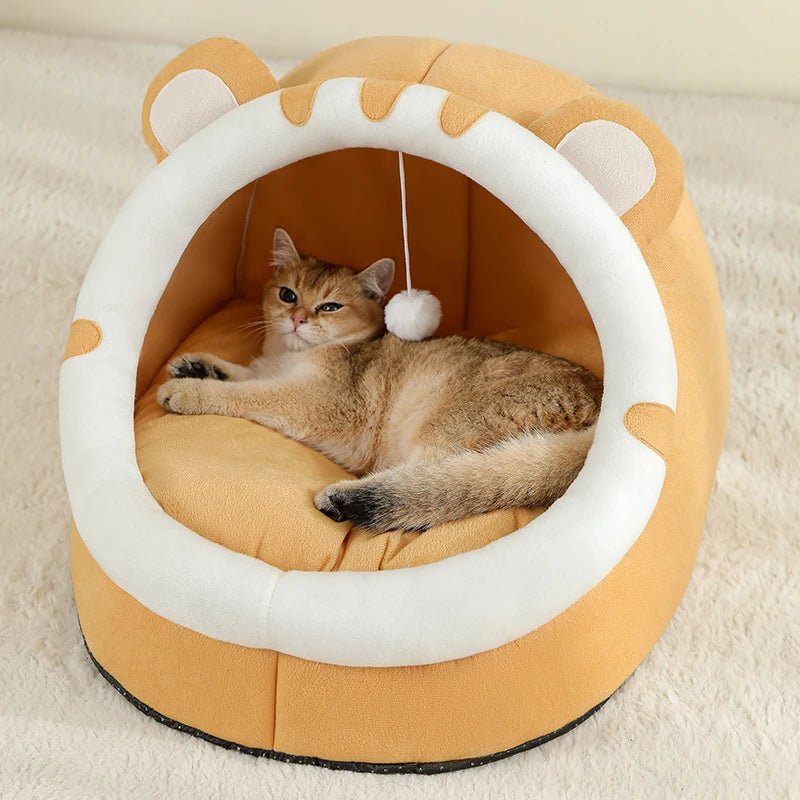 Panier pour chat avec pompon suspendu pour repos