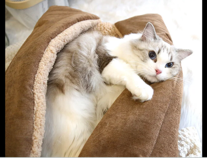 Coussin chat multifonctionnel brun-café enveloppant