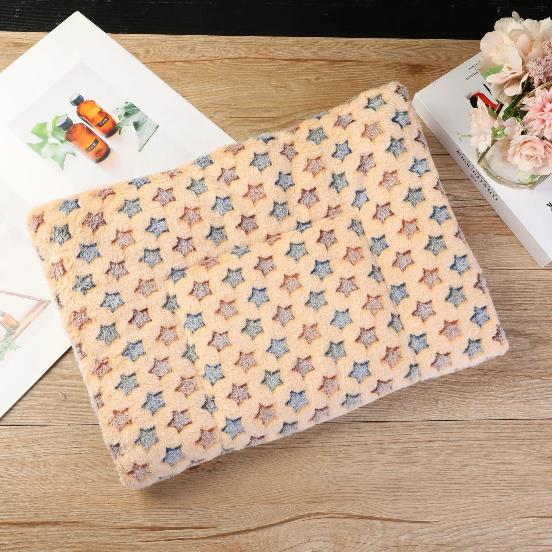 Coussin pour chat en tapis ultra couleur beige
