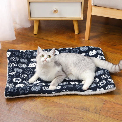 Coussin pour chat en tapis ultra couleur marine