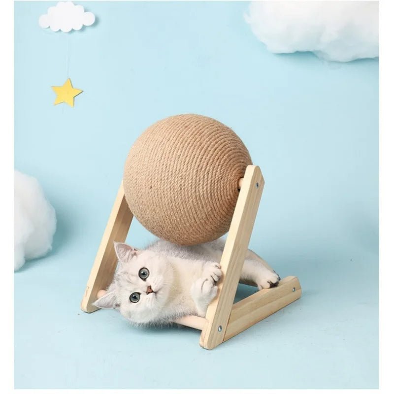 Griffoir à chat boule rotative pour son plaisir et hygiène