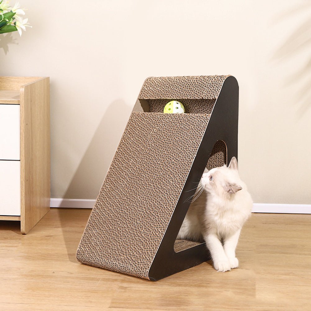 Griffoir a chat triangulaire carton et balle