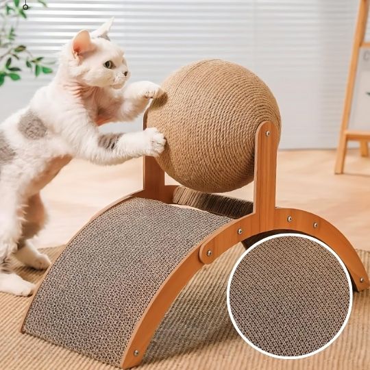Griffoir pour chat avec boule et planche