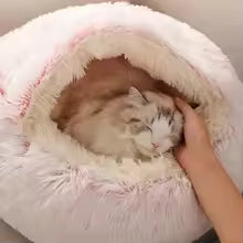 Maison pour chat avec couette en peluche rose et câlin 