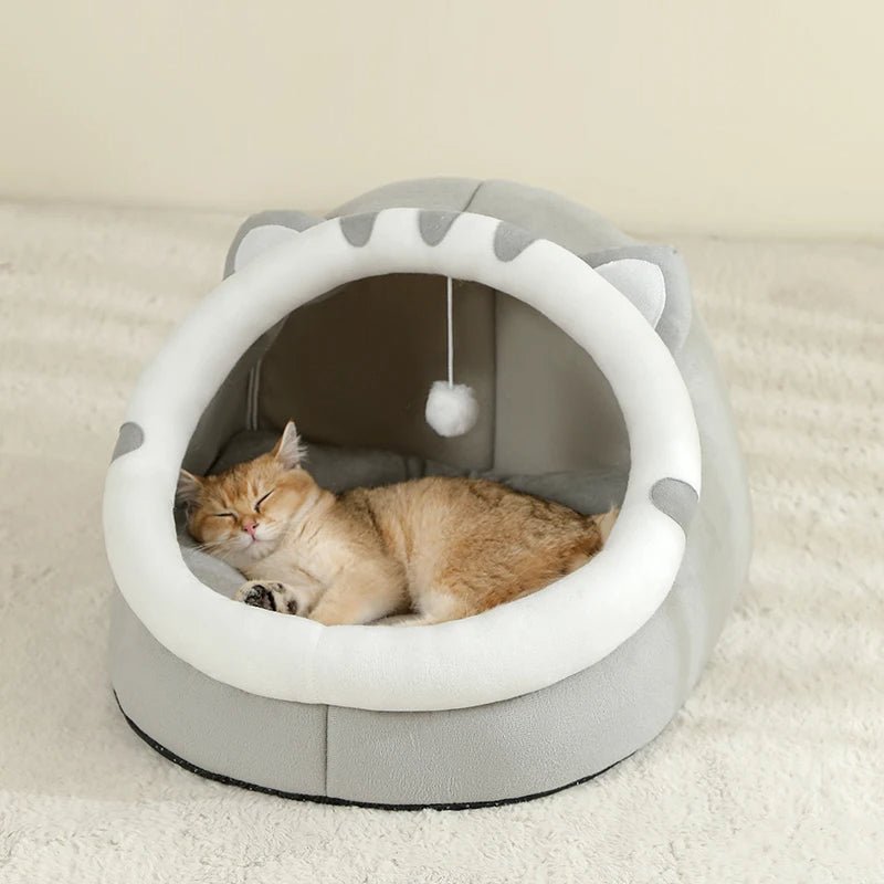 Panier pour chat avec pompon suspendu pour un sommeil